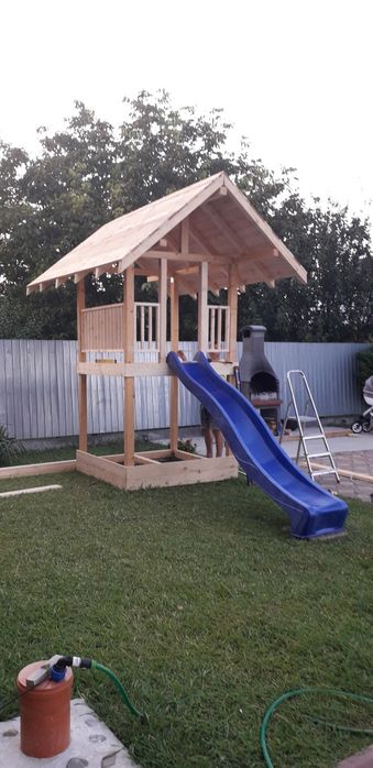 Bucuria copiilor, căsuțe de grădină, loc de joacă.
