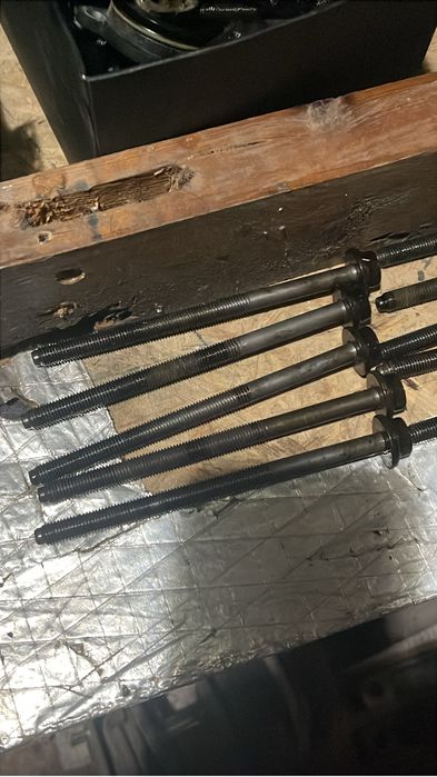 Прода болты ГБЦ фольцваге поло 1.6 , Volkswagen polo CFNA