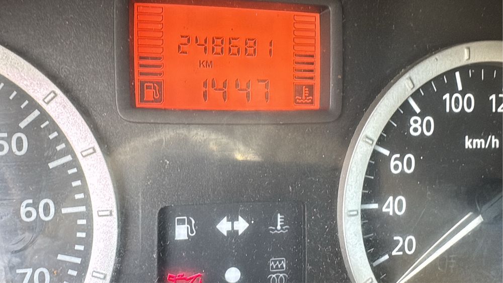 DACIA LOGAN 1.6 8v 90 cp 7 locuri PRET CASTANA acte la zi !!