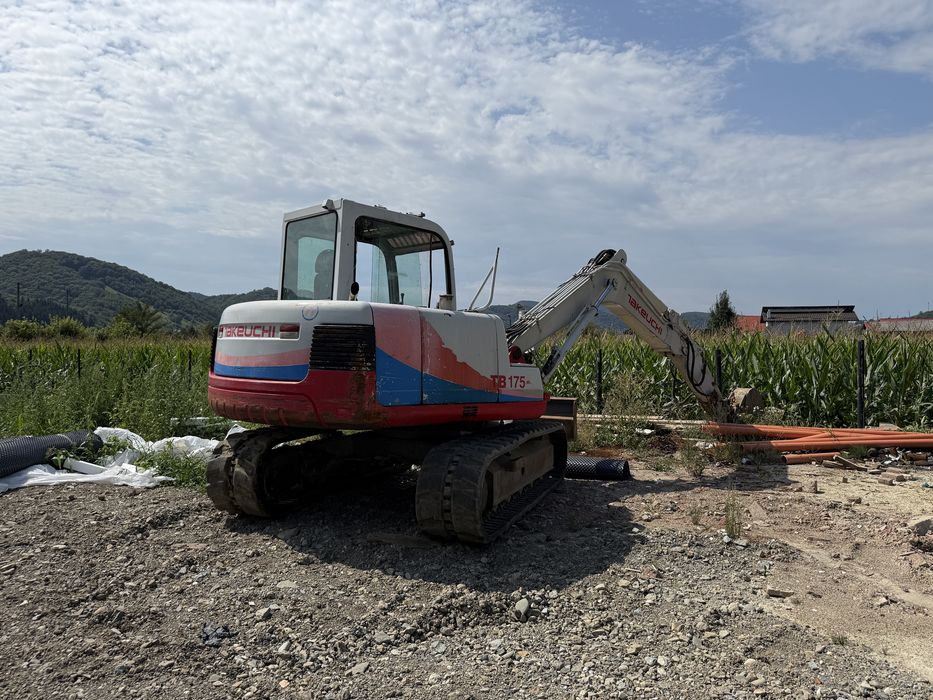 TaKeuchi excavator  TB175