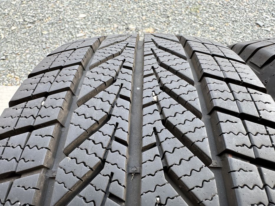 4бр. Отлични Зимни Гуми 195/60R/16C -FULDA- DOT:1621- 8,7мм+6,8мм