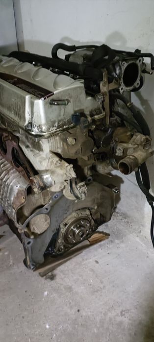 Двигатель 4G64 объем 2.4л  Мицубиси аутлендер 2004г.