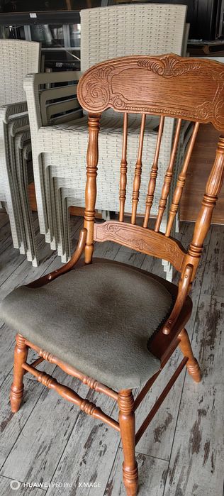 Трапезна  маса , естествена дървесина