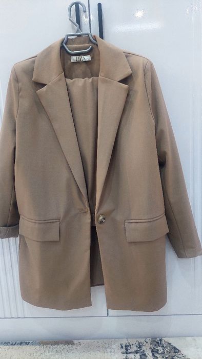 Пиджаки ,двоики,