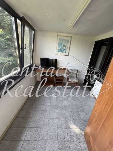 Дава се под наем Двустаен апартамент в к.к. Св.Св. Константин и Елена - 50 кв.м за 280.5 € - Снимка #3