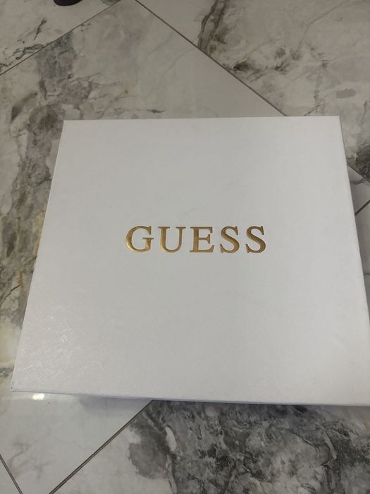 Guess дамски боти естествена кожа нови Намалени само днес