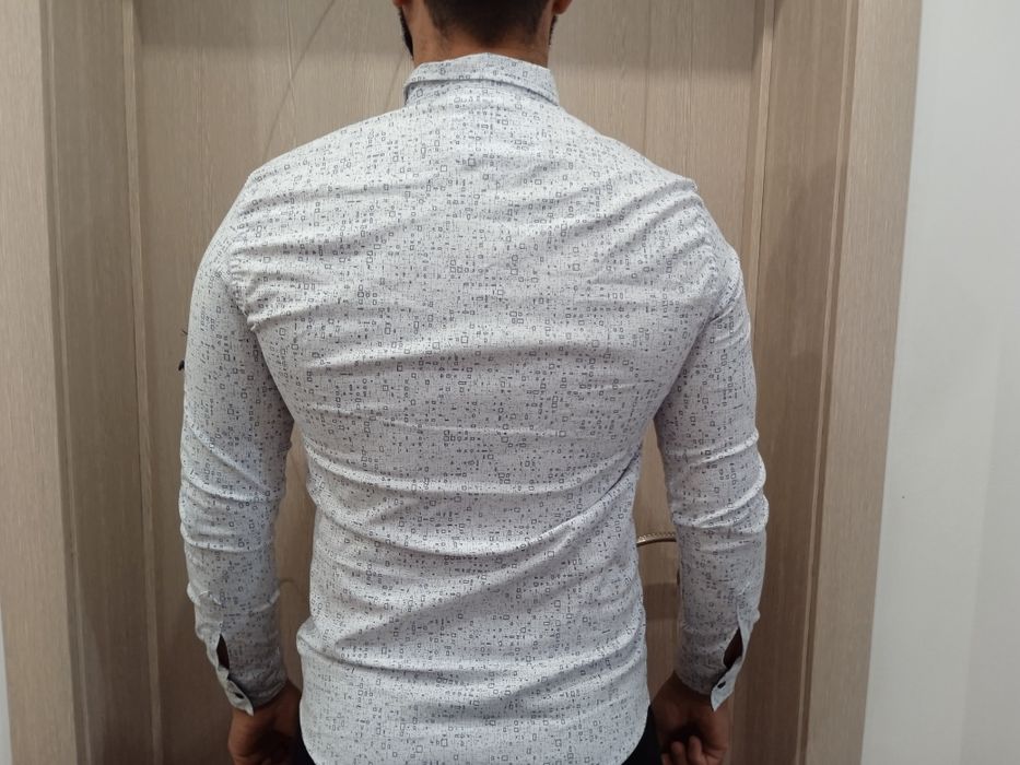Мъжки ризи размер L