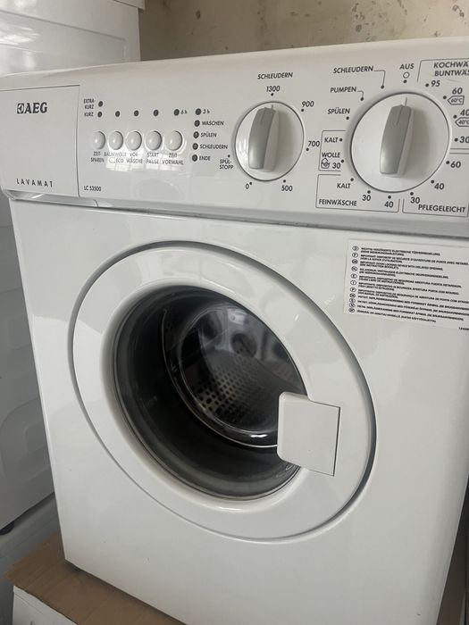 Малка пералня AEG 3кг