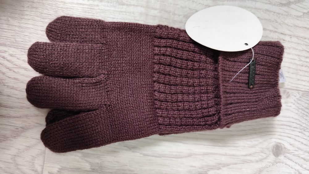 Продам перчатки Adidas