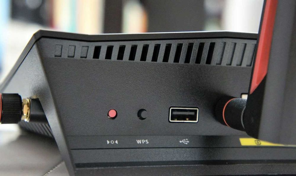 Router Wireless ASUS Gigabit RT-AC88U Dual-Band 1000 + 2167 Mbps VPN Server USB 3.0 nou sigilat
