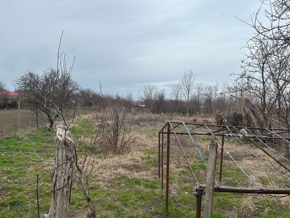 Casa batraneasca de vanzare
