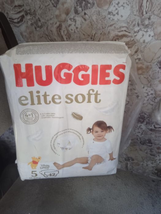 Продам памперсы 5  Huggys