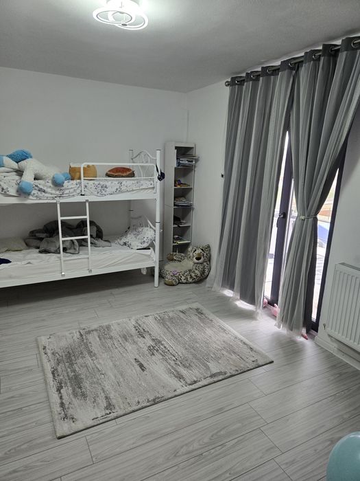 Casa de vanzare p+1 etj