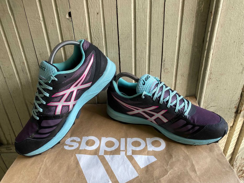 ''ASICS Gel FujiSetsu 2 Gore-Tex''оригинални маратонки 40.5 номер