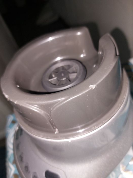 Блендер в хорошем состоянии,торг.