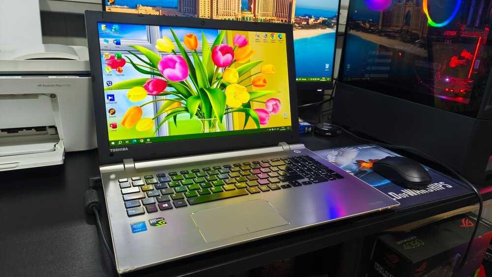 Бърз Лаптоп Toshiba с Intel Core i7 / 16Gb RAM / GeForce 950M 4Gb/ SSD