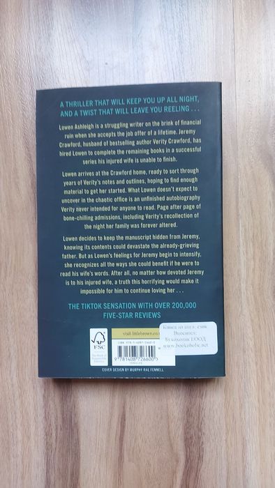 Книга на английски език "Verity"