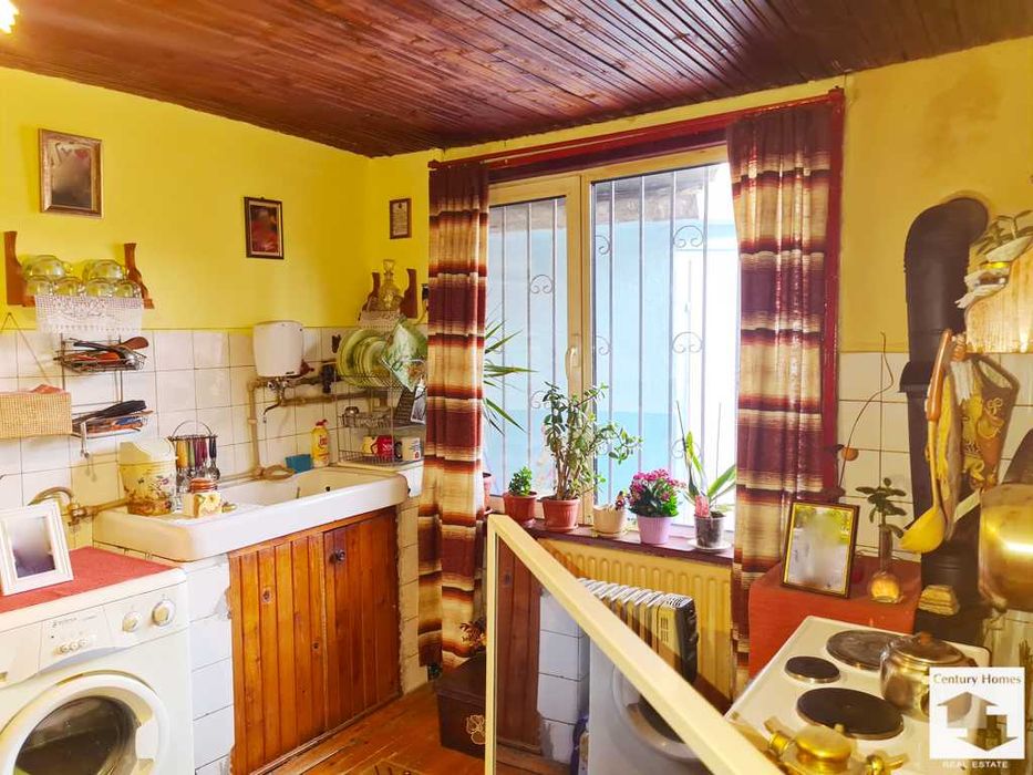 Продава се Къща в Велико Търново, Център - 80 кв.м за 1025 €/кв.м - Снимка #6