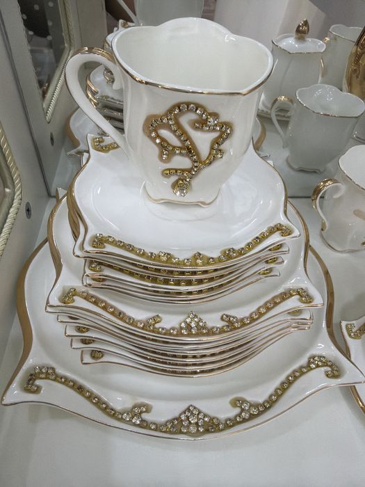 Продаю чайный сервиз