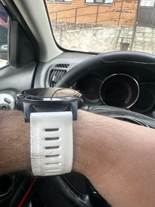 Ремешки на часы Garmin