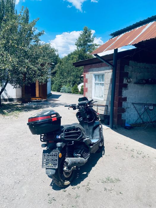 Продам мопед танк