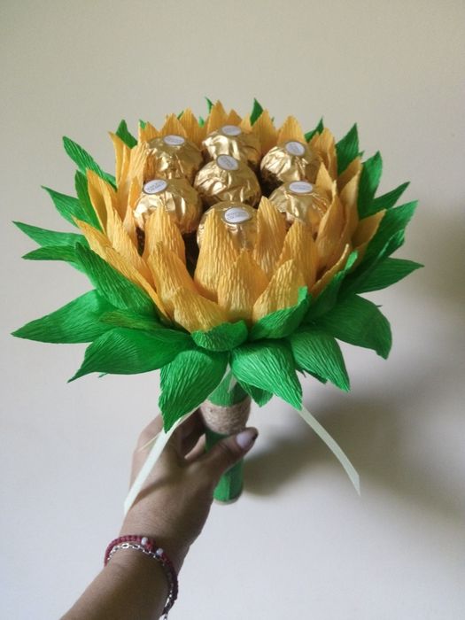 Слънчоглед ръчно изработен с бонбони