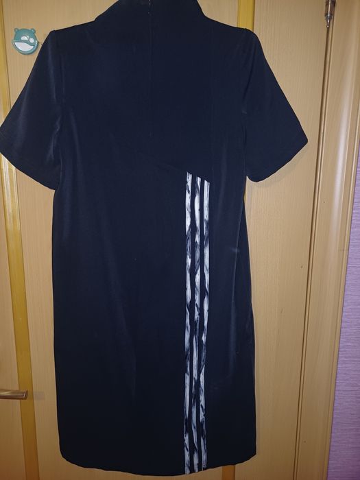 Продам спортивное платье Adidas