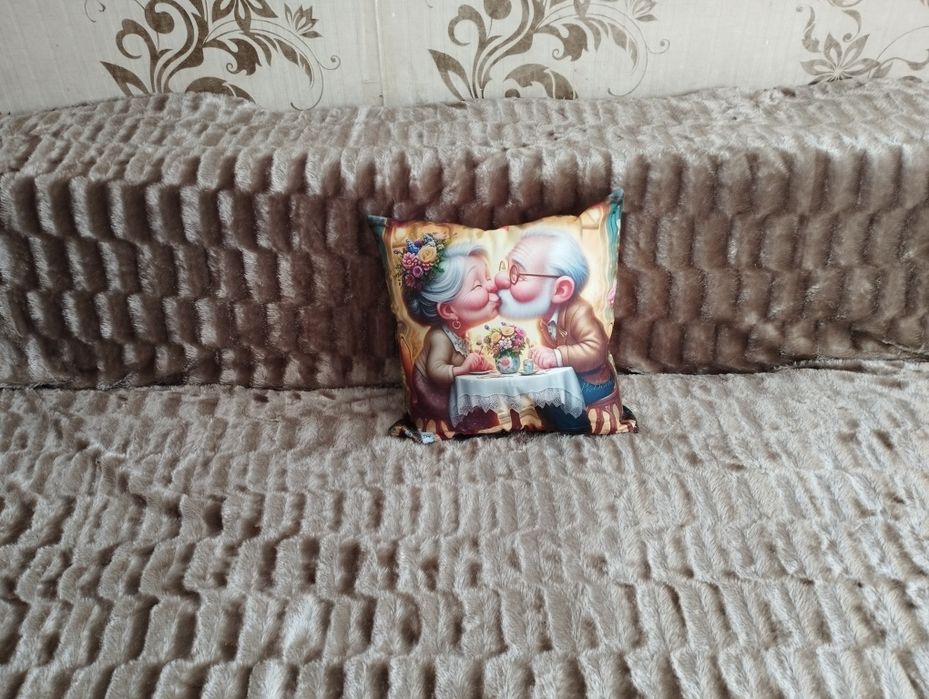 Продам декоративные подушки 45*45