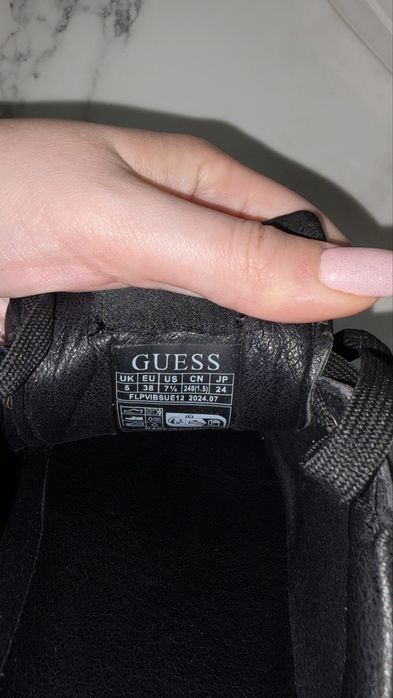 Дамски обувки Guess