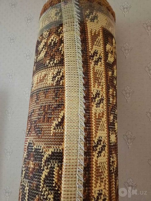 Продаётся ковёр шерстяной