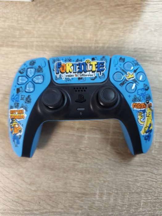 Controller PS5 DualSense Fortnite Limited Edition – ca nou, fără drift