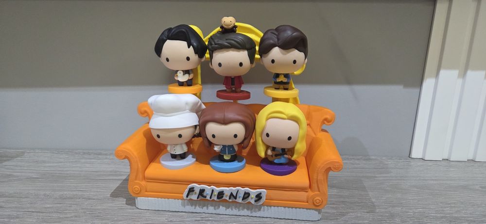 Suport pentru figurinele McDonald's FRIENDS canapea