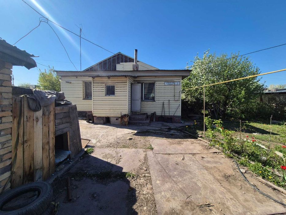 Продам 4 комн дом в соцгороде по улице Карбышева.