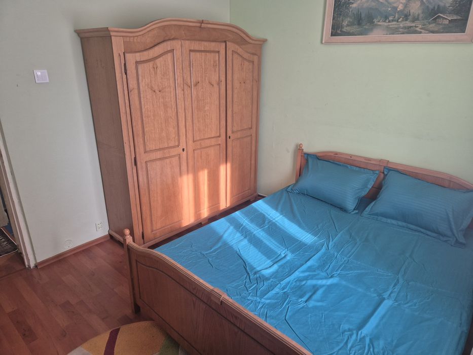 Proprietar închiriez apartament 2cam zonă centrala