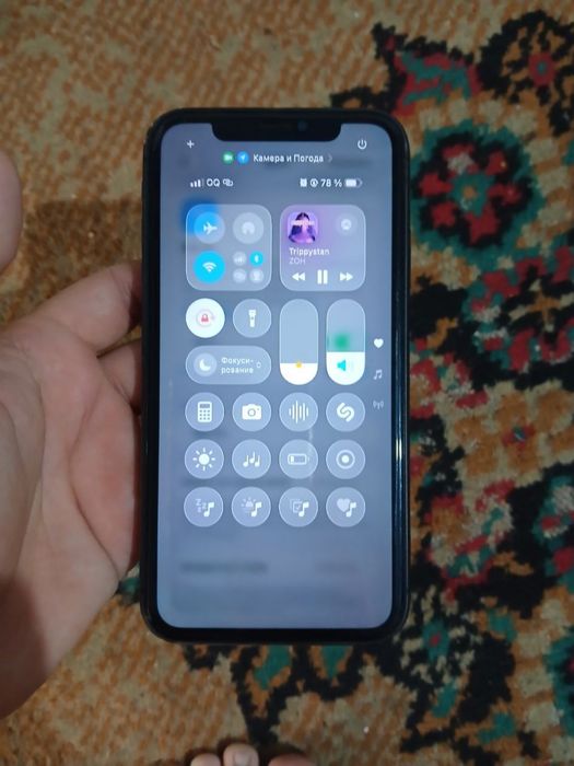 Iphone 11 64  yaxshi holatda