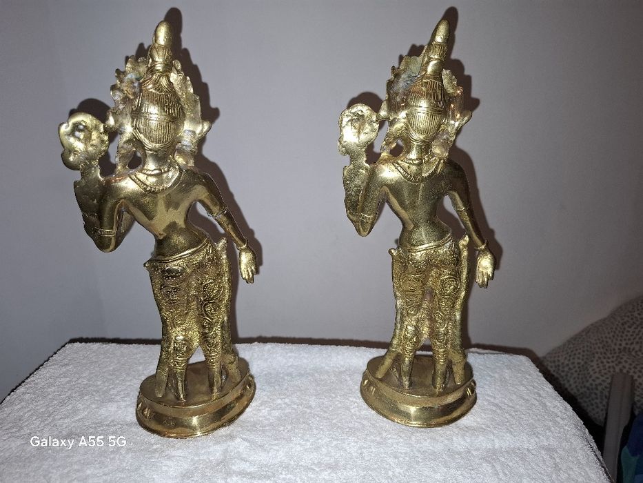 Pereche Statuete vechi realizate din Bronz masiv reprezentând pe Zeița-Tara