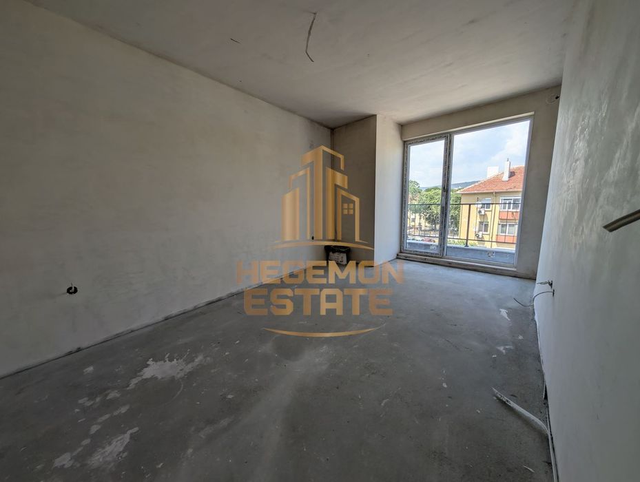 Продава се Тристаен апартамент в Варна, Погреби - 98 кв.м за 1807 €/кв.м - Снимка #1