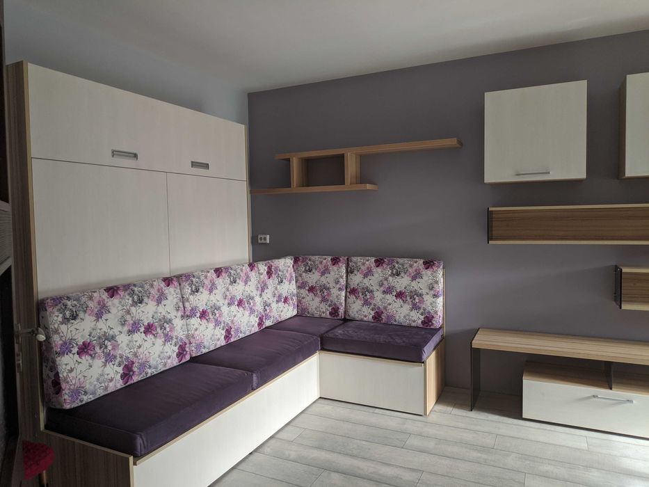 Падаши легла с ъглов диван