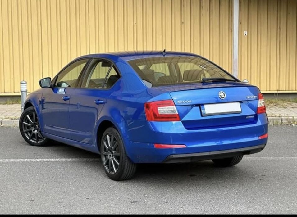 Mașină Skoda Octavia