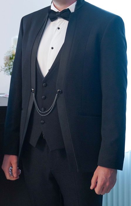 Costum ceremonie