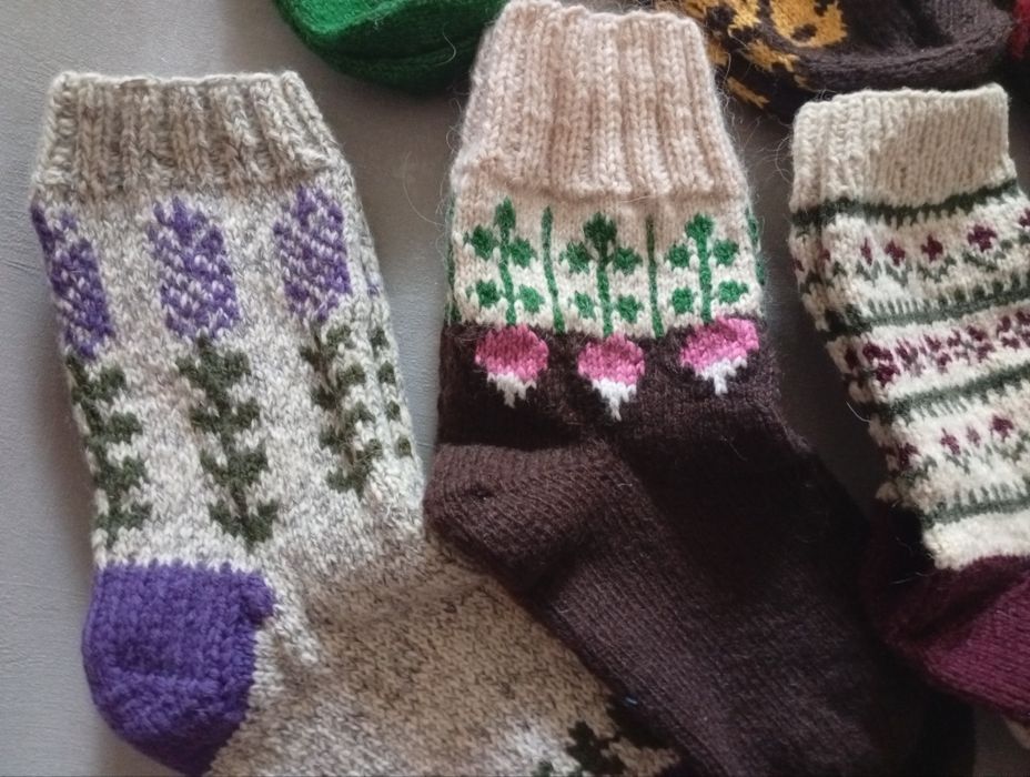 Носки, варежки ручная работа