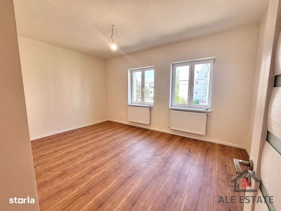 Ap. renovat 2 camere decomandate,et.1,60 mp,Centru-Turda|Garaj+ 2 Boxe