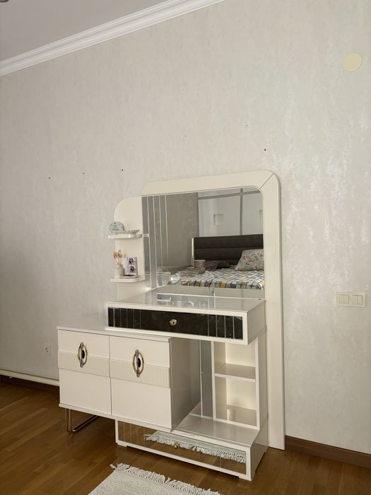 продается спальный комплект