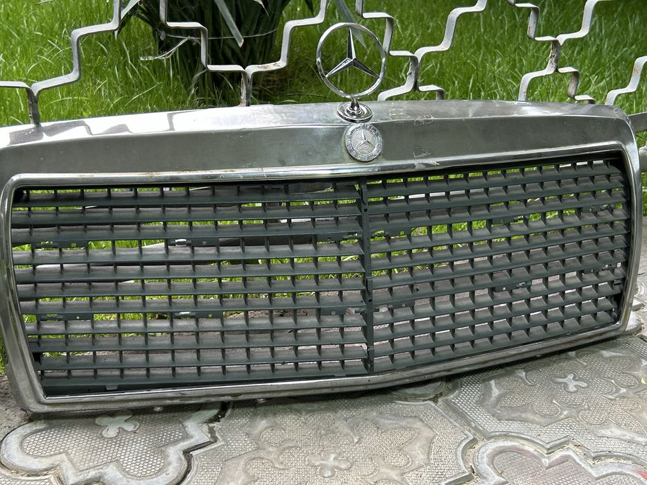 Решетка радиатора на мерседес w190