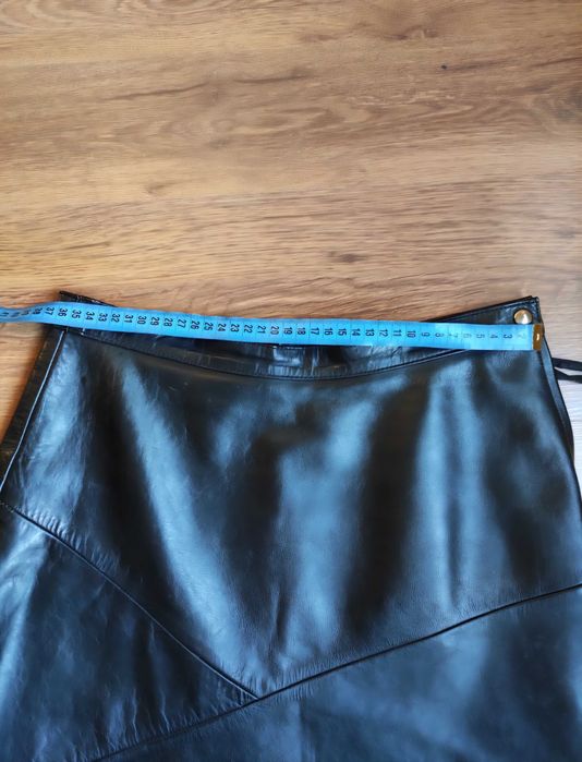 Дълга черна лъскава кожена пола от истинска естествена кожа, размер L