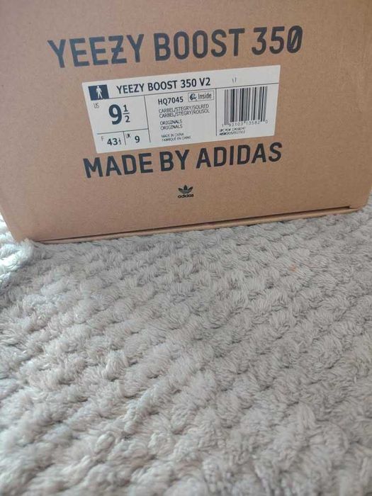 Yeezy slides 350 Carbon Beluga