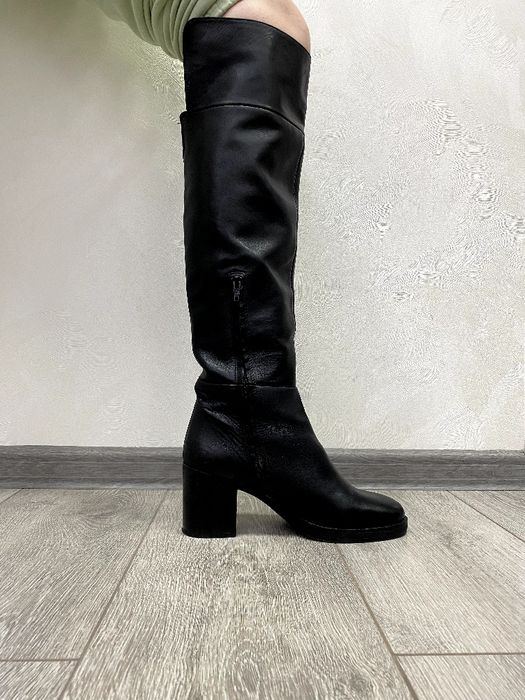 Женские кожаные сапоги ZARA до колена, размер 37-37.5