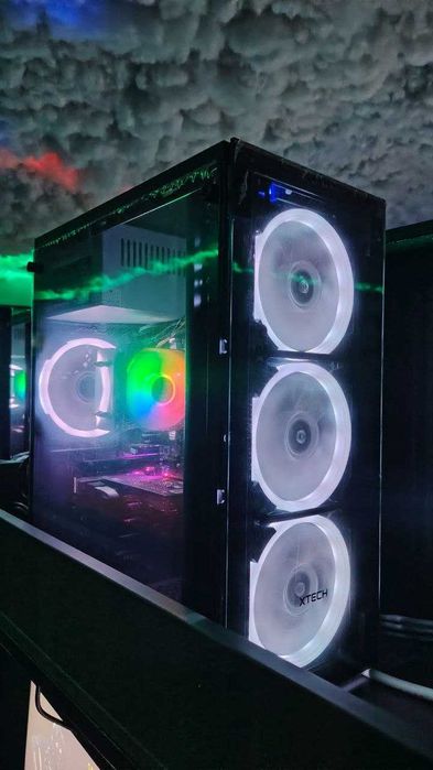 Game club 20 та компютер сотилади