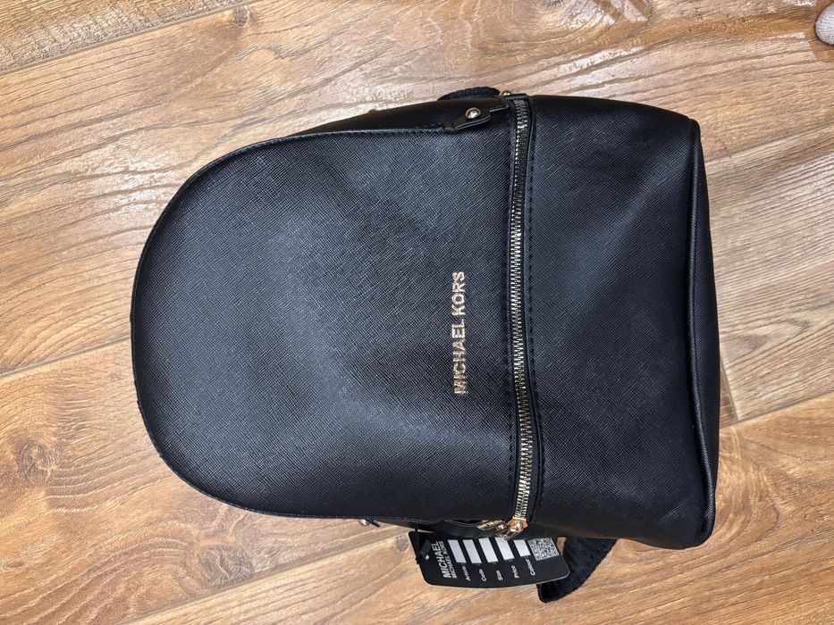 Чисто нова раница