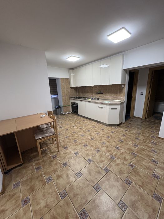 Apartament de inchiriat 3 camere